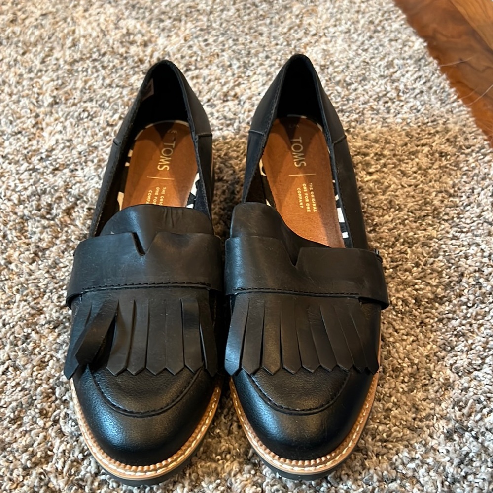 Links new worn once toms dress shoes